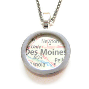 Des Moines Iowa Map Pendant Unisex Necklace